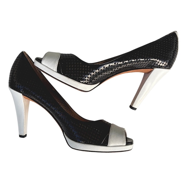 Arturo Chiang Two-Tone Leather Peep-Toe Heels – Size 7 - Picture 2 of 6